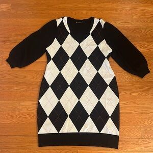 New York and Company Argyle sweater dress - Black, white, and Pink -‎ size XXL